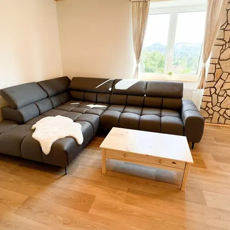 别墅 Spacious With Swimming Pool Horni Podluzi